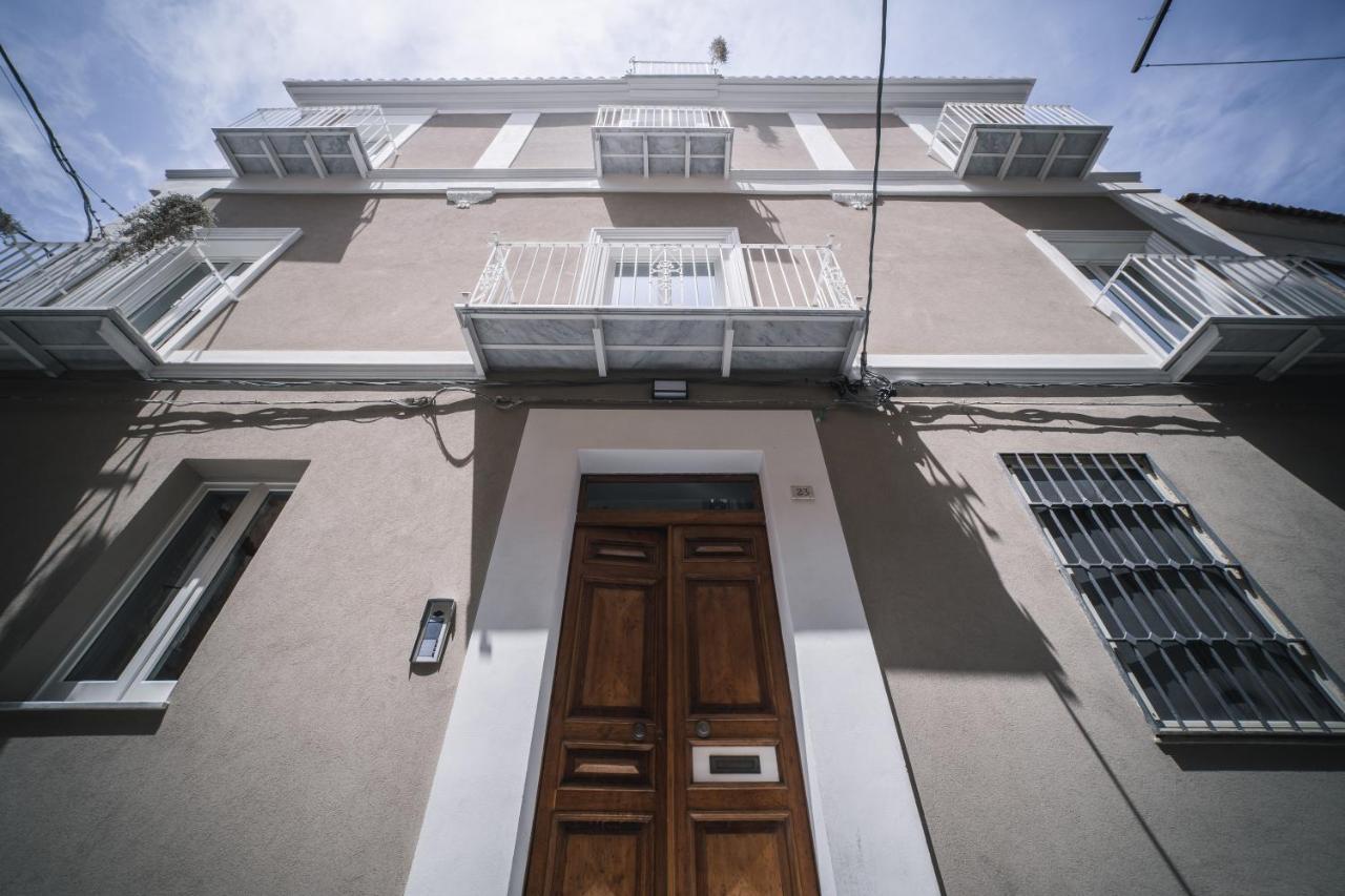Palazzo Paladini - Luxury Suites In The Heart Of The Old Town Pizzo  Exteriör bild