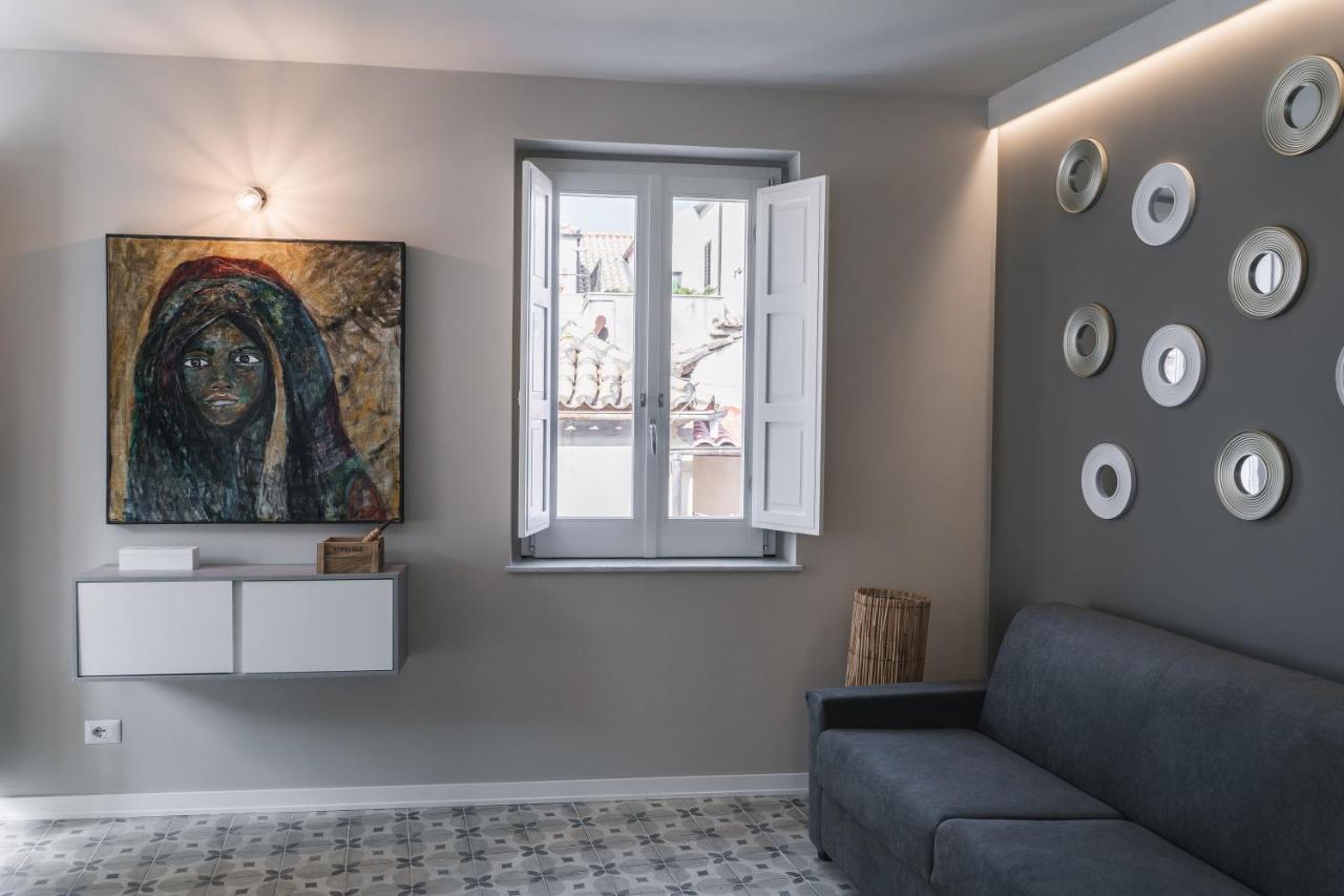 Palazzo Paladini - Luxury Suites In The Heart Of The Old Town Pizzo  Exteriör bild