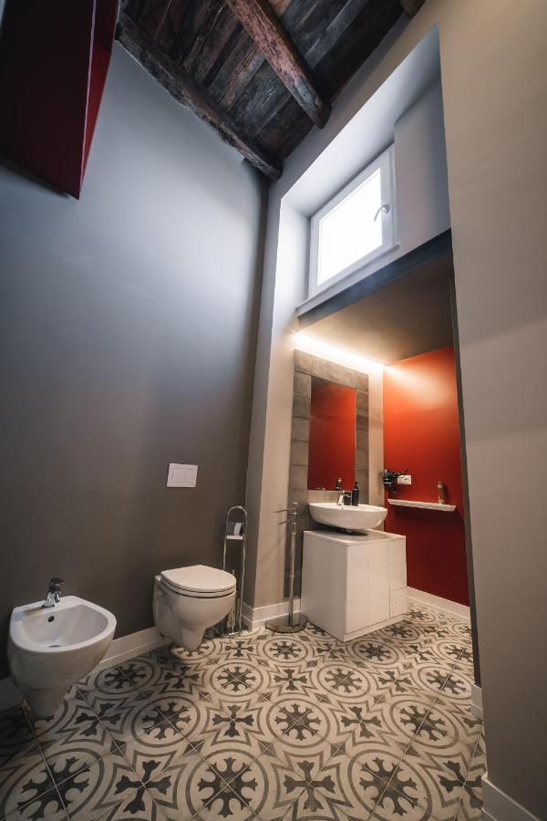Palazzo Paladini - Luxury Suites In The Heart Of The Old Town Pizzo  Exteriör bild
