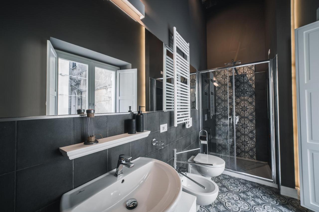 Palazzo Paladini - Luxury Suites In The Heart Of The Old Town Pizzo  Exteriör bild