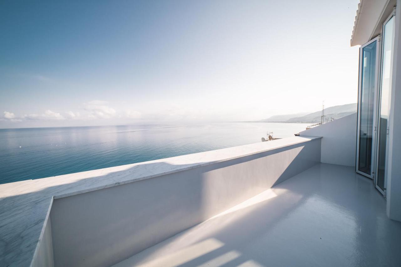Palazzo Paladini - Luxury Suites In The Heart Of The Old Town Pizzo  Exteriör bild