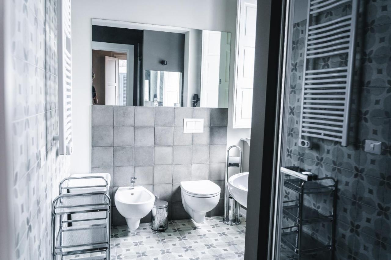 Palazzo Paladini - Luxury Suites In The Heart Of The Old Town Pizzo  Exteriör bild