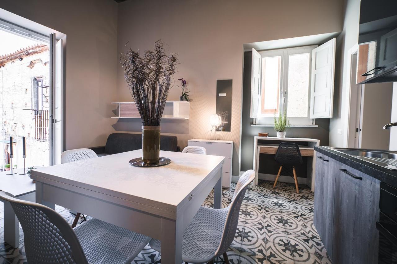 Palazzo Paladini - Luxury Suites In The Heart Of The Old Town Pizzo  Exteriör bild
