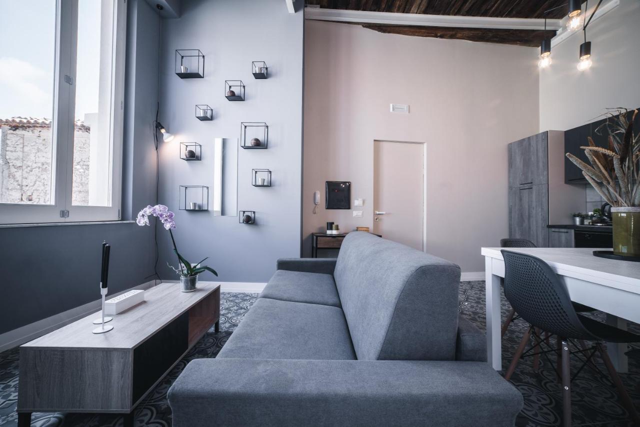 Palazzo Paladini - Luxury Suites In The Heart Of The Old Town Pizzo  Exteriör bild