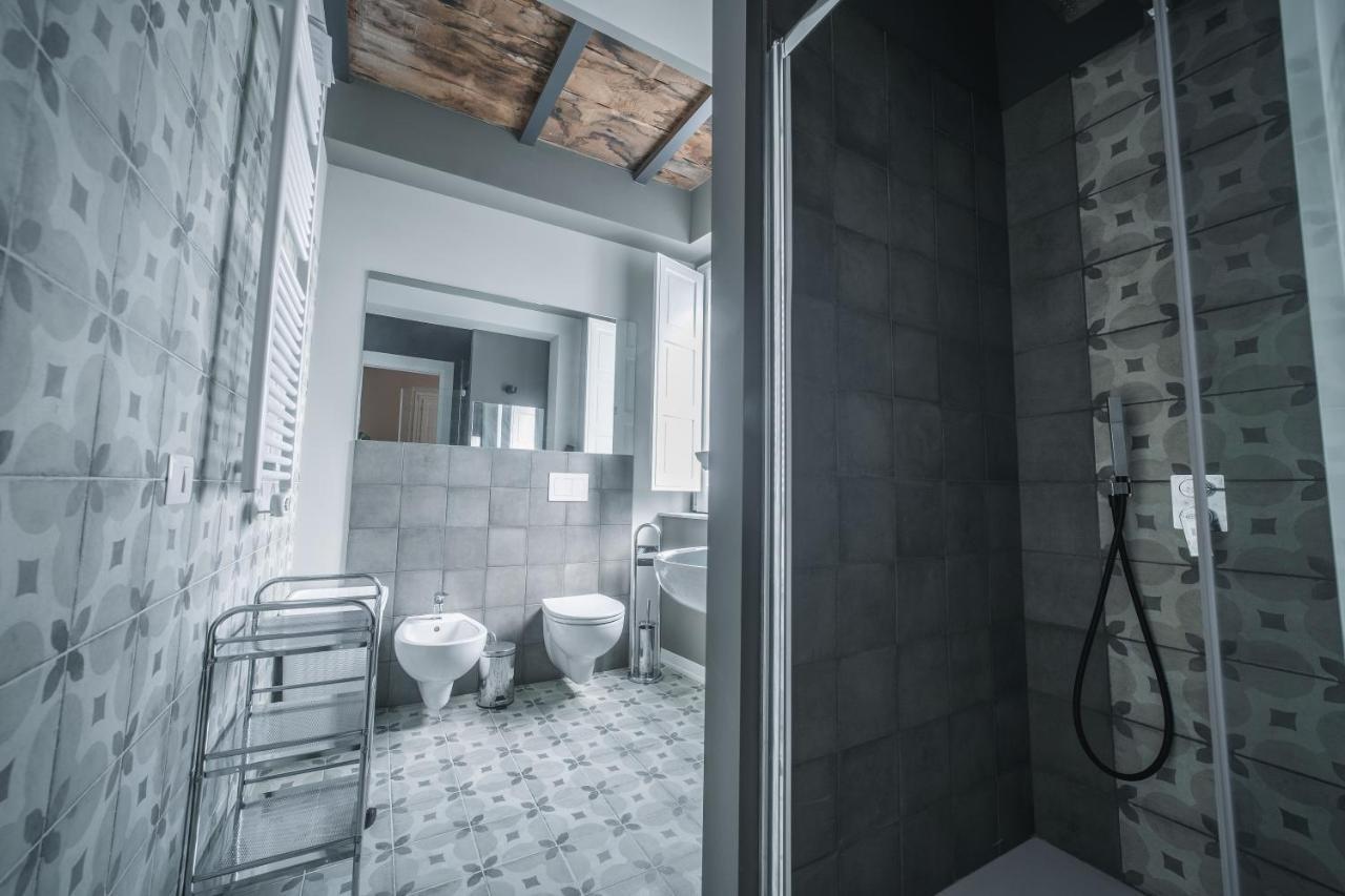 Palazzo Paladini - Luxury Suites In The Heart Of The Old Town Pizzo  Exteriör bild